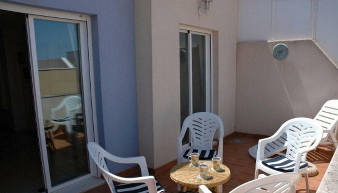 One-Bedroom Flat 200M From The Beach Almeria Bagian luar foto