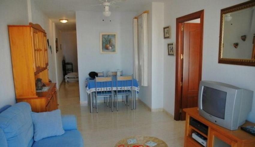 One-Bedroom Flat 200M From The Beach Almeria Bagian luar foto