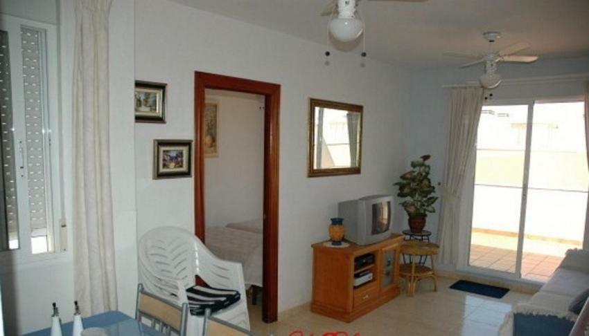 One-Bedroom Flat 200M From The Beach Almeria Bagian luar foto